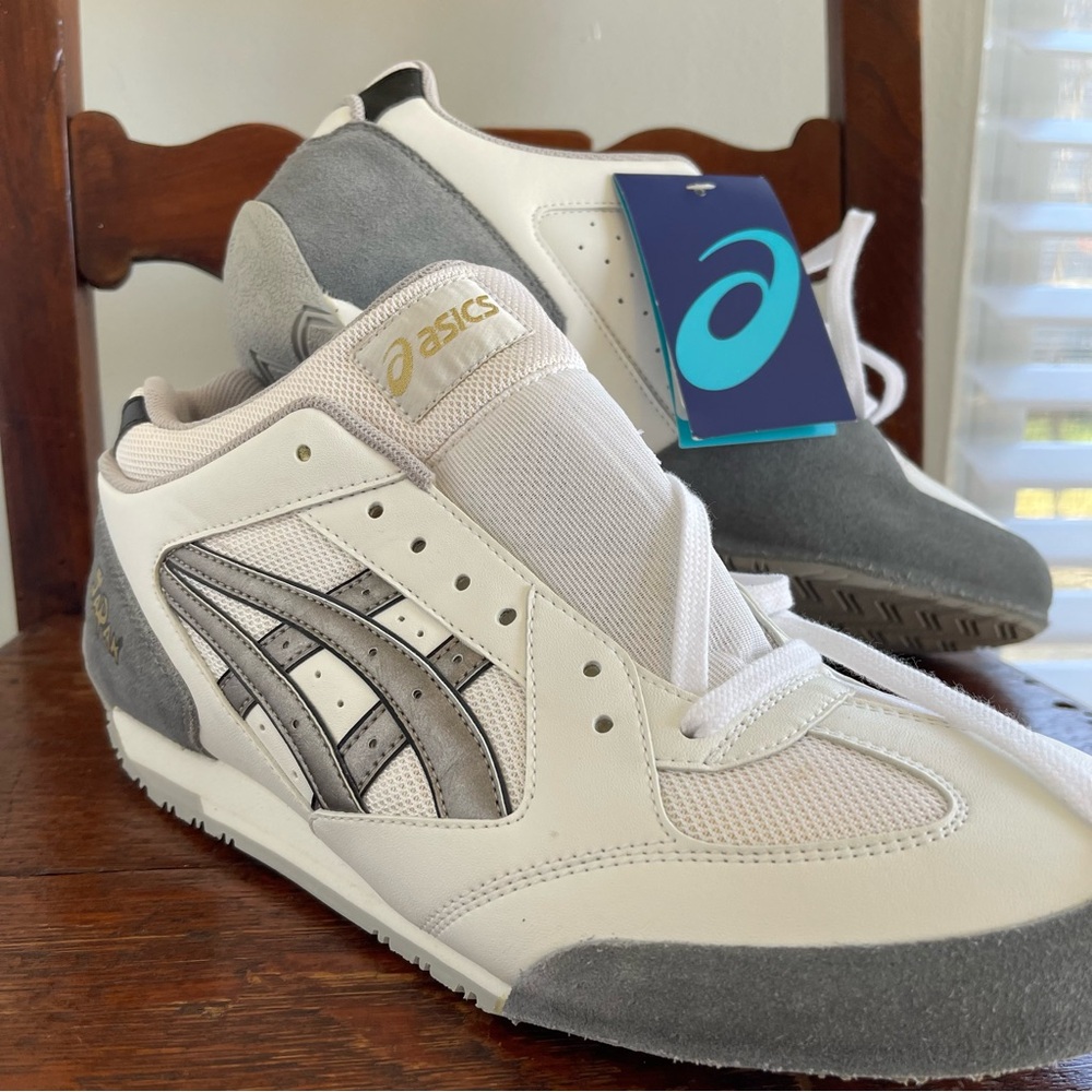 ASICS Men's fencing sneakers White and Gray Shoes sz 10 nwt